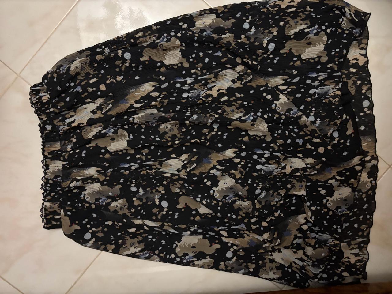 Jupe mi-longue de saison